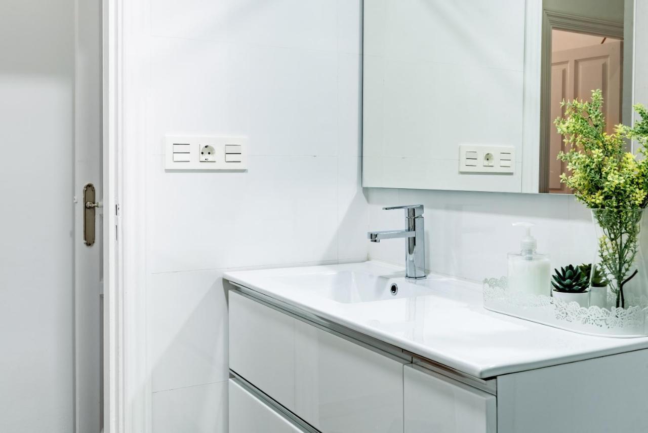 Patios De Garcia Lorca Apartment Гранада Екстериор снимка